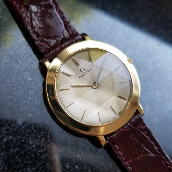 OMEGA Men's Midsize/Unisex 18K Solid Gold Hand-Wind Dress Watch c.1962