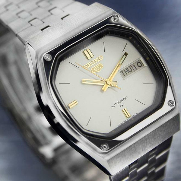 Seiko Men's Day Date Automatic Dress Japanese Vintage Watch c1980s