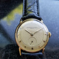 VACHERON CONSTANTIN Men's Midsize 18K Gold Hand-Wind Dress Watch c.1940s