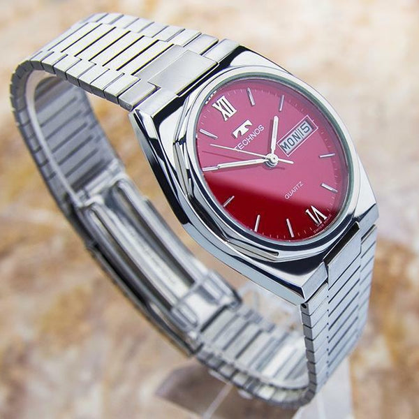 Technos Luxury Stainless Steel 35mm Quartz 1980s Swiss Made Mens Dress Watch