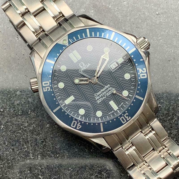 OMEGA Men's Seamaster Professional 300m James Bond Quartz, c.2000s Swiss