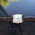 JAEGER LECOULTRE Men's Midsize/Unisex 18K Gold Tonneau Classic c.1960s